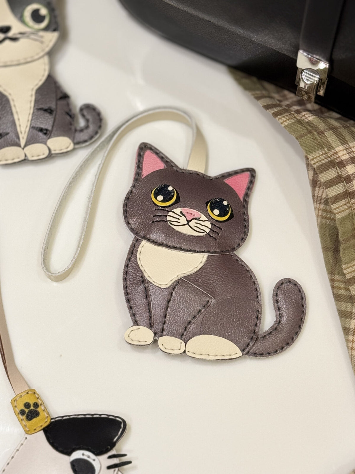 British Shorthair leather charm view 3